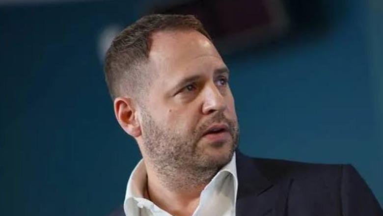 Kush është Andriy Yermak  ish numri dy i Zelensky t dhe miku i ngushtë i tij  Ata ishin gjithmonë bashkë  ai e mbante presidentin nën hipnozë