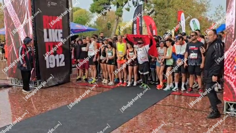 Vrapojmë për Pavarësinë  Nis  Half Marathon  në Vlorë  400 pjesëmarrës nga vende të ndryshme të botës