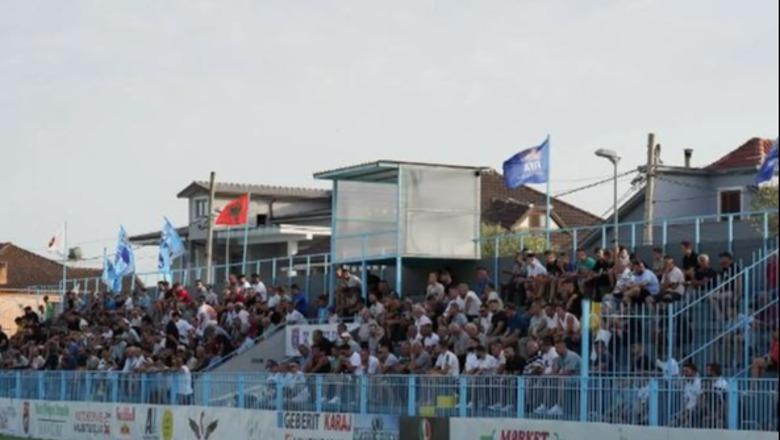 E rëndë në Fushë Krujë  futbollistët e Ilirisë dhunojnë ata të Skënderbeut dhe trajnerin Gjoka para ndeshjes  Korçarët  Kështu nuk luhet futboll