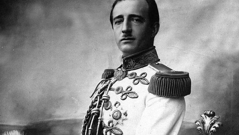 Ambasadori i Shqipërisë në Vjenë  i bëri kërkesë Ahmet Zogut  për ta pajisur Ajnshtajnin me pasaportë shqiptare  ja si iu përgjigj Mbreti