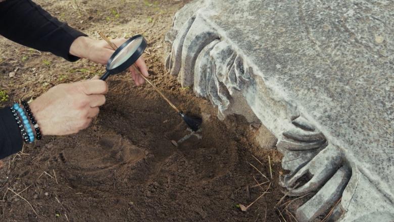 Varret ilire të Selcës nën sulmin e  gjahtarëve të thesareve   ekspertët kërkojnë ndryshime në Kodin Penal