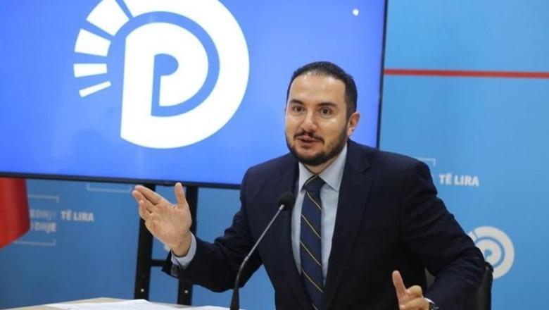 Adriatik Doçi  Foltoret dhe revulucionet janë ekskluzivitet vetëm i Kumbarit të SHQUP it