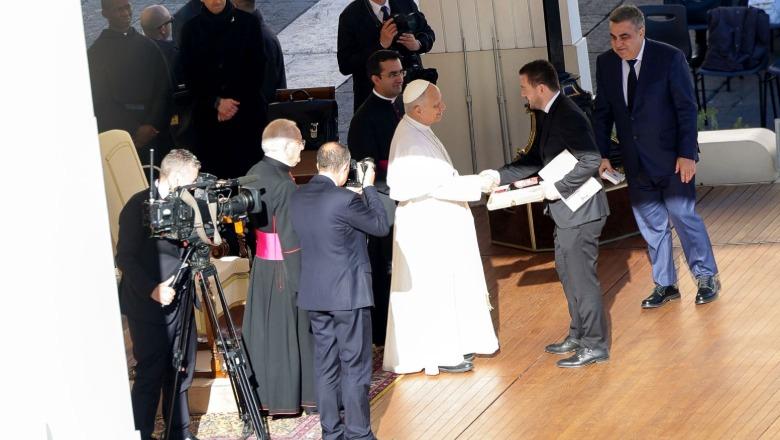 Ministri Salla pritet në Audiencë Jubiliare nga Papa Leoni XIV në Vatikan