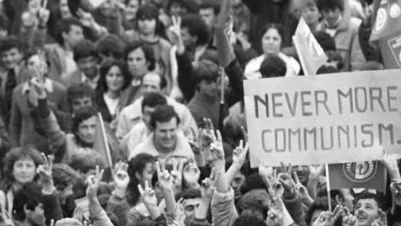 Mero Baze: 8 Dhjetori duhet të mbrohet si ditë fitimtarësh