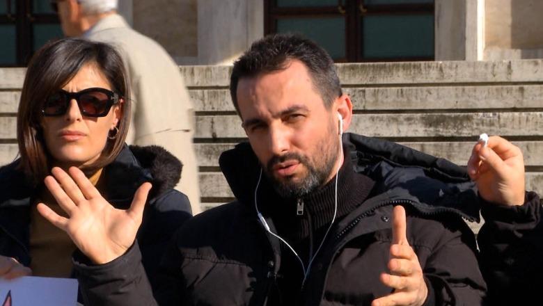  Proteston para kryeministrisë, Lapaj për Report TV: Asnjë parti s’mund ta rrëzojë qeverinë, kam veshur sërish xhupin e aktivistit për të mobilizuar qytetarët (VIDEO)