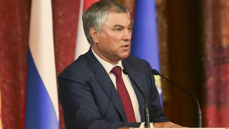 Kryetari i Dumës në Moskë 'mashtron' Putinin me një meme për Diellën