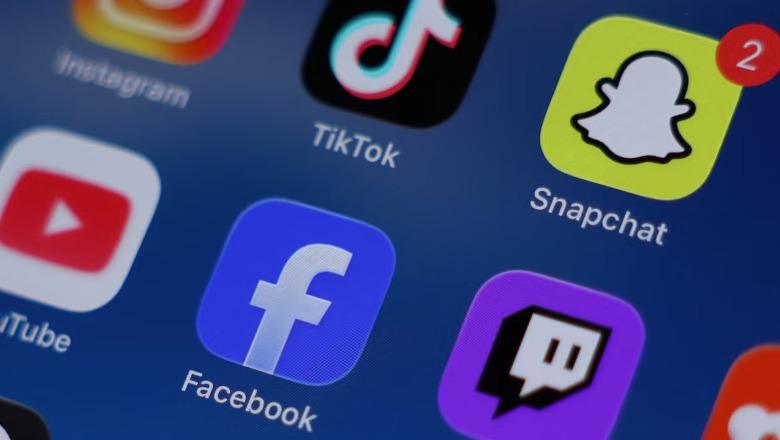 Australi/ Ndalimi i rrjeteve sociale për të miturit nën 16, vjeç, kryeministri Albanese: Kjo është dita kur familjet po marrin përsëri pushtetin