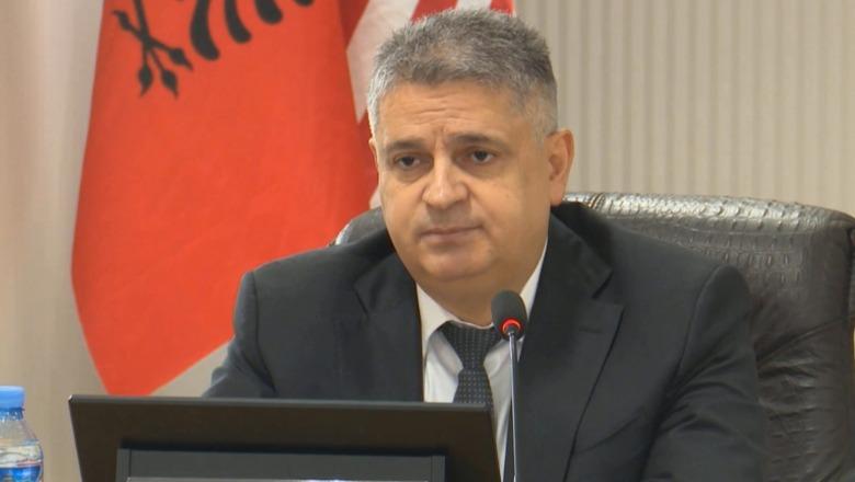 Adnan Xholi vë notën për Dumanin: Luftarak që nuk tërhiqet! Krajës i vlerësoj pjekurinë