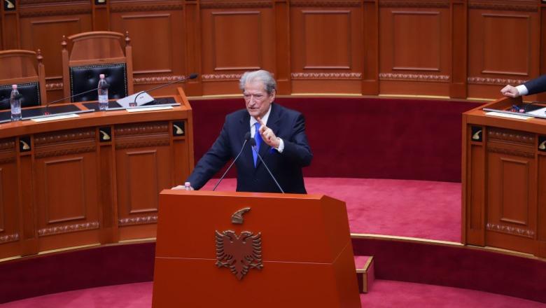 PD kërkon heqjen nga rendi i ditës zgjedhjen e Avokatit të Popullit: Hiqni Endri Shabanin nga lista! Berisha-mazhorancës: Po përmbysni vendimin tuaj