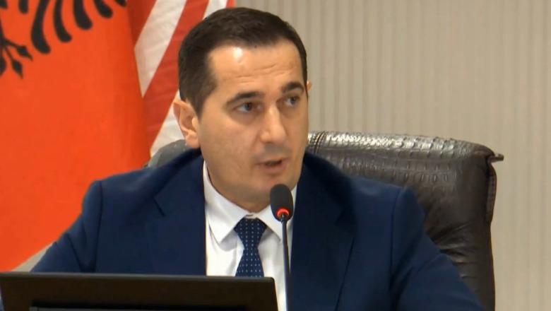 ‘Prokurorët e SPAK s’mund të bëjnë jetë normale’, Braho: Kur shkojmë në lokal kontrollojmë kush e ka