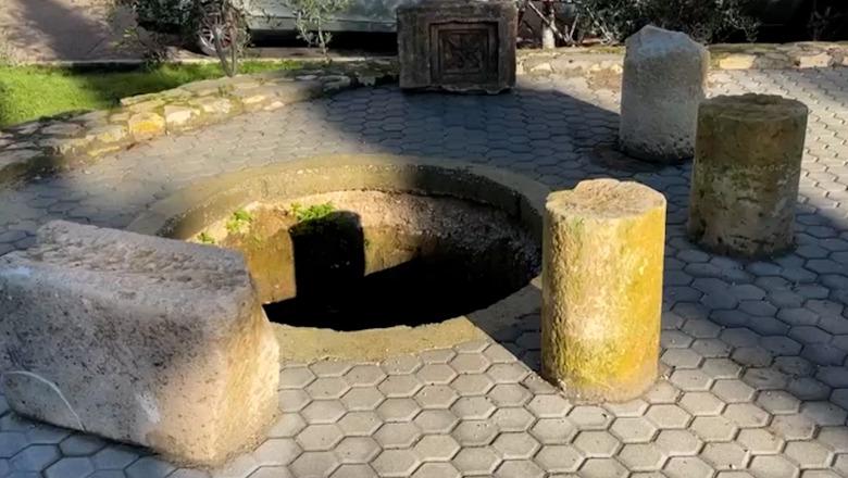 Pakkush e di se në lulishten para Katedrales së Fierit gjenden objektet antike 2400-vjeçare! Historiani: Duhet të përfshihen në guidën turistike