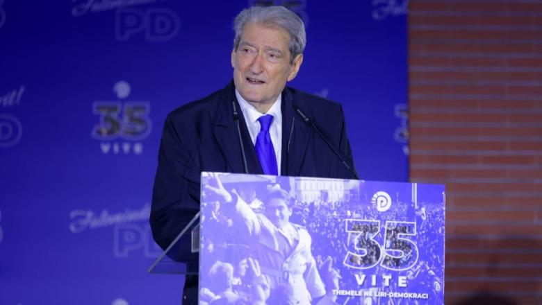 35-vjetori i PD, Berisha: Edi Rama donte të na bashkohej në fillim, por nuk rezistoi gjatë! Sot jemi përballë një diktature si atëherë