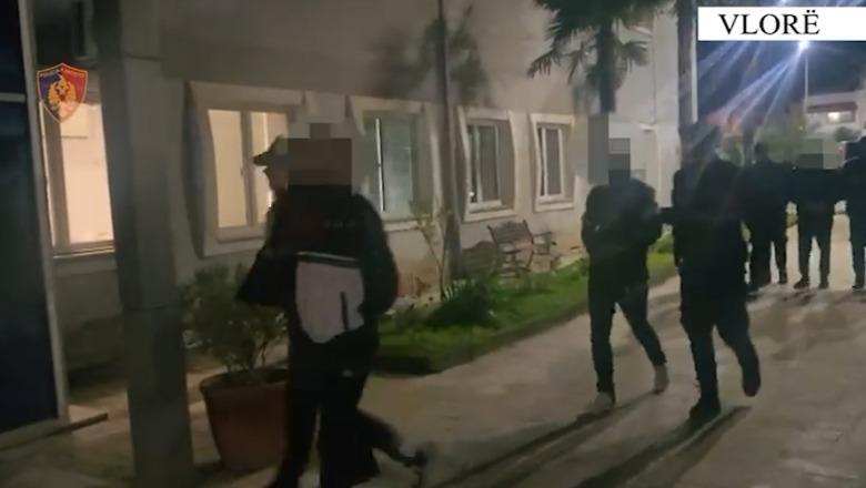 Mbajtën peng një person për 2 javë për t’i marrë 70 mijë euro, arrestohen 3 persona në Vlorë (EMRAT)