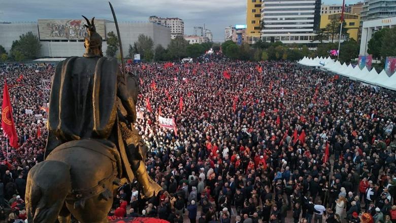 'Liria ka emër', sot protestë në Shkup për ish-krerët e UÇK, ish-luftëtarëve iu bëhet thirrje të mos shkojnë! Mund të arrestohen