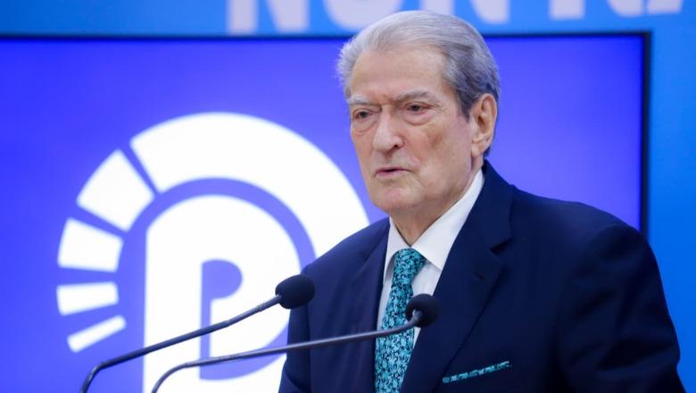 Berisha: Peleshi i ka mbyllur provat e SPAK për Ballukun në kasafortë, nuk ia jep Këshillit të Mandateve se janë të llahtarshme