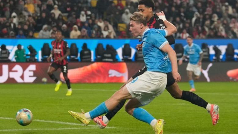 Milani ‘bie’ në Riad, Napoli e mposht 2-0 dhe shkon në finalen e Superkupës së Italisë