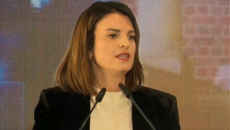 Nis projekti ‘Smart City Albania’, Koçiu: 5 mijë kamera inteligjente në 20 qytete, 3 mijë në uniformat e Policëve! Të parët në rajon