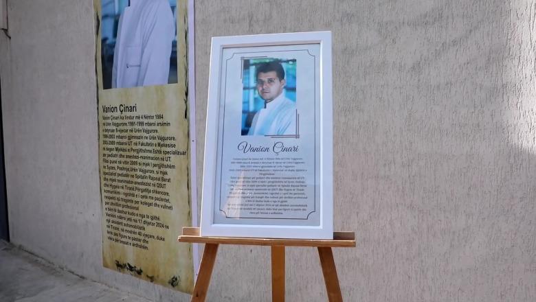 Një vit pas vdekjes nga aksidenti tragjik, Qëndra Shëndetësore Dimal merr emrin e mjekut të njohur Vanion Çinari 