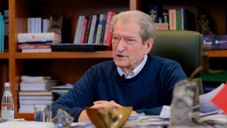 Berisha: Nëse Rama nuk dorëzon Ballukun, shqiptarët duhet të reagojnë me revoltë! Kam ftuar Lapajn t'i bashkohet protestës së 22 dhjetorit, por ka refuzuar