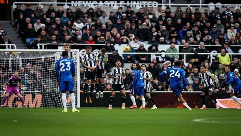 GOLAT/ Spektakël në Premier League, Newcastle dhe Chelsea barazojnë 2-2