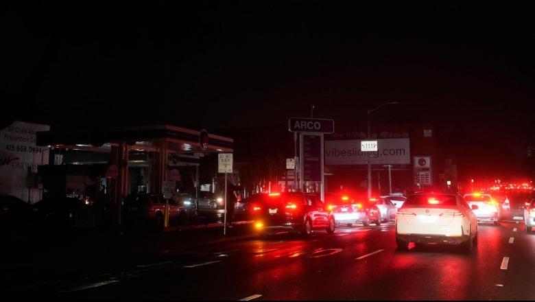San Francisko në errësirë, rreth 130,000 banorë pa energji elektrike! Shkak zjarri në nënstacionin elektrik
