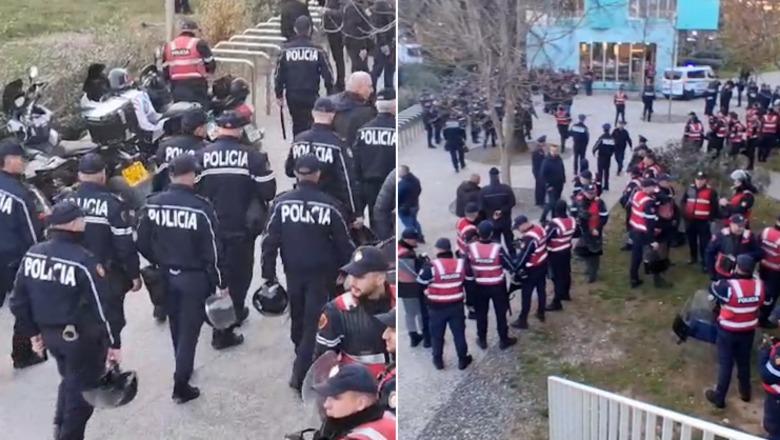 Qindra policisë zbarkojnë pranë Kryeministrisë për shkak të protestës së Partisë Demokratike (VIDEO)
