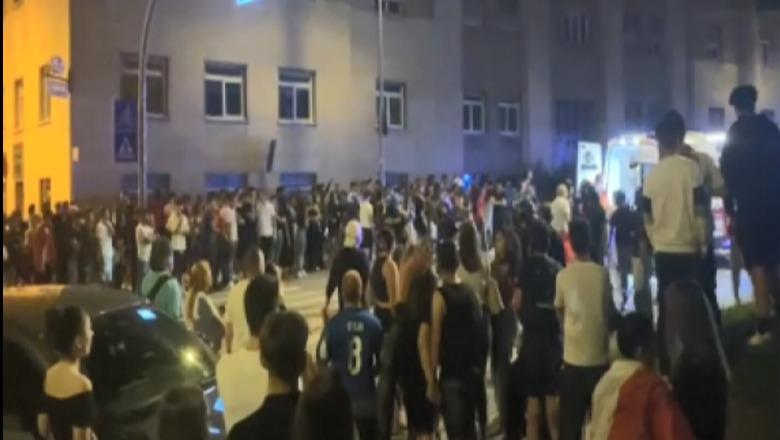 Plagosi me thikë dy persona pas ndeshjes së futbollit, dënohet me 12 vite burg shqiptari në Itali! Dyshohet se është arratisur në Shqipëri