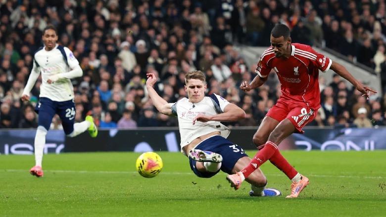 Dramë për Alexander Isak, sulmuesi operohet dhe mungon gjatë për Liverpoolin