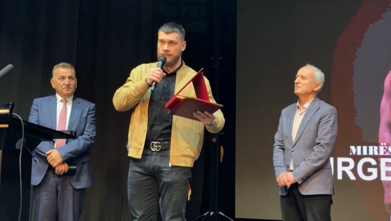 Kampion bote në IBO, Lezha shpall 'Qytetar Nderi' Jurgen Uldedajn! Boksieri: Në vijim do iu bëj edhe më shumë krenarë