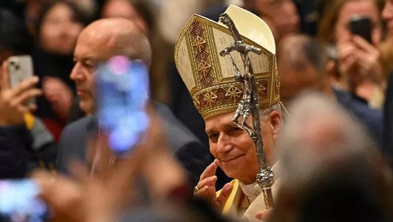 Mesha e parë e Krishtlindjeve e Papa Leone XIV: Një ekonomi e shtrembëruar i trajton njerëzit si mallra