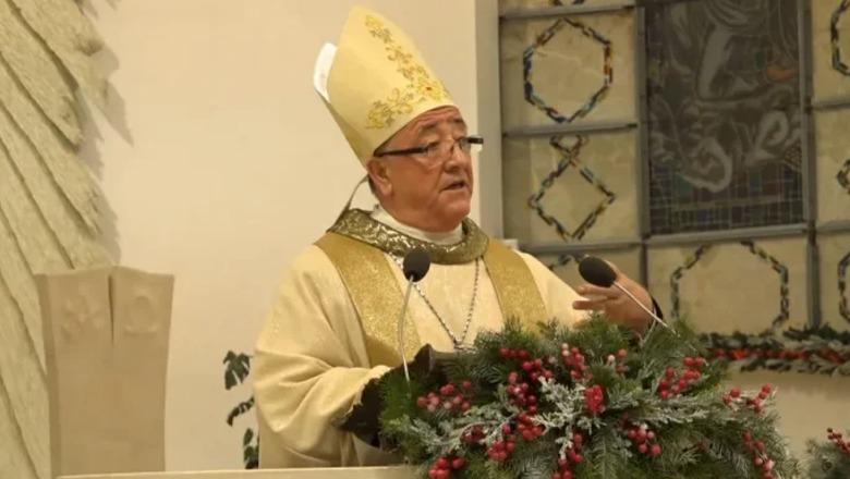 Kremtimi i Krishtlindjes në Kosovë, mesha në katedralen ‘Shën Nënë Tereza'! Ipeshkvi Dodë Gjergji: Vendi ka nevojë për stabilitet politik
