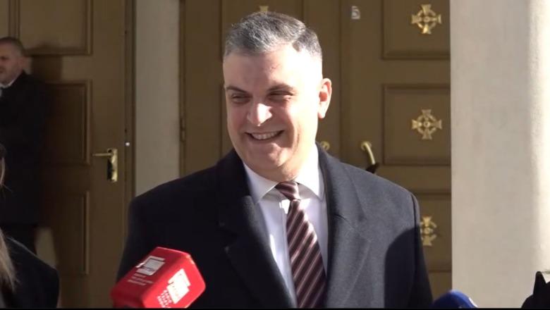 Tedi Blushi uron besimtarët e krishterë për Krishtlindjen: Sa më shumë mirësi e begati në familjet shqiptare