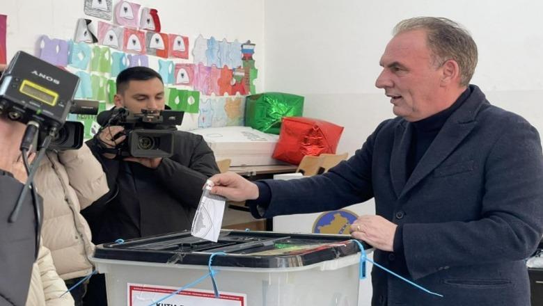 Zgjedhjet në Kosovë/ Voton Fatmir Limaj: Sot qytetarët vendosin për të ardhmen e shtetit