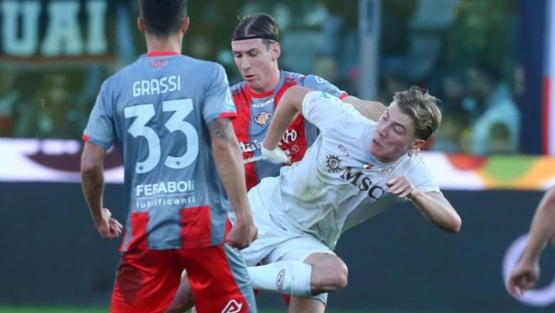 Napoli bën detyrën, fiton 0-2 në Cremona dhe ndjek 'këmba-këmbës' Milanin