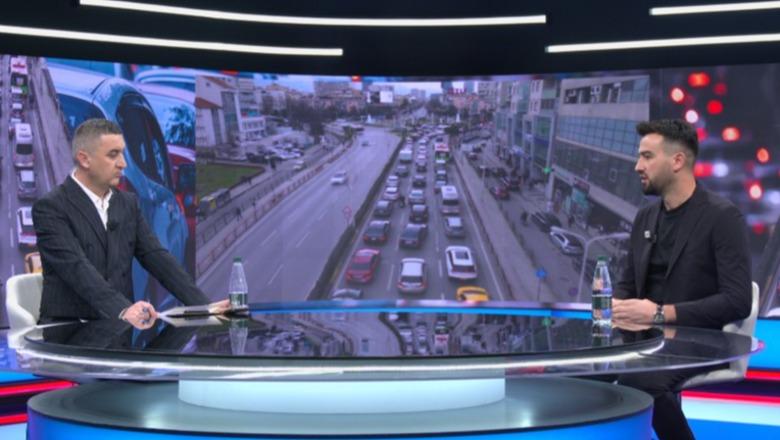 Fluksi i festave bllokon rrugët, eksperti Likaj: Plan për menaxhimin e trafikut, duhet sinkronizim inteligjent i semaforëve