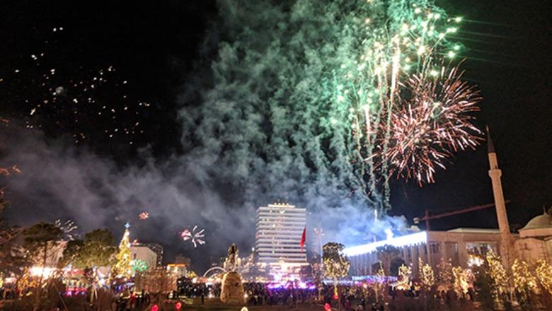 Sonte nata e ndërrimit të viteve/ Begaj: Uroj për 2026 më shumë besim te njëri-tjetri! Spiropali: Viti që vjen na gjen në një stad të ri