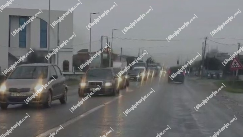 Elbasan/ Punimet për zgjerimin e Korridorit VIII, trafik i rënduar në disa segmente të rrugës Librazhd–Elbasan (VIDEO)