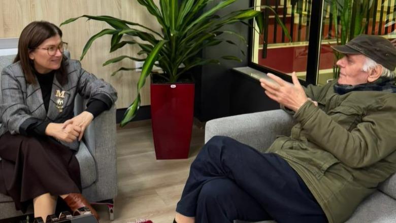 Edison Ypi: Kafe me Kryetaren