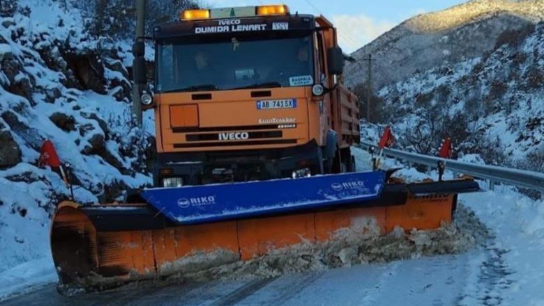 Moti i keq, Rama: Në Korçë nuk ka problematika! Strukturat në terren, vijon puna për pastrimin dhe hapjen e rrugëve në fshatra