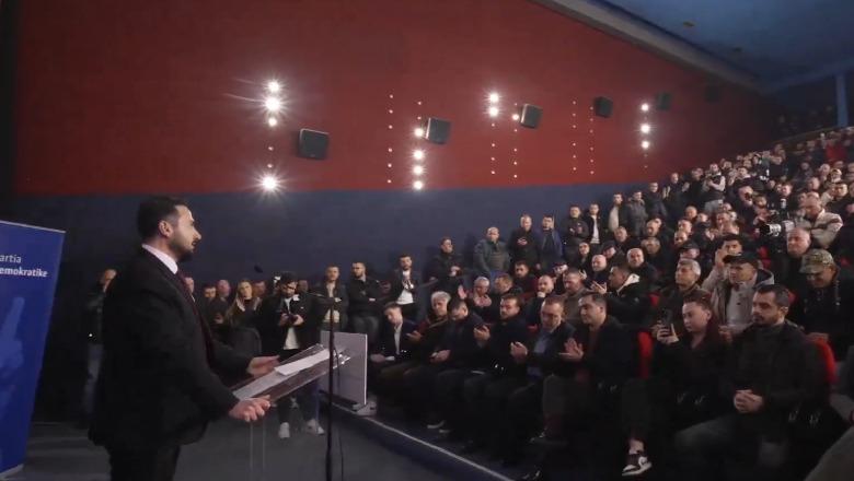 ‘Bashkëpunon me krimin’, Salianji demokratëve në Korçë: Mesazhet ua sjell Rama