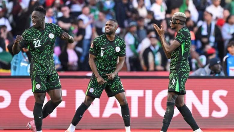 Kupa e Afrikës/ Nigeria e Egjipti kalojnë në gjysmëfinale, Algjeria s'e kapërdin eliminimin dhe sulmon arbitrin në dhomat e zhveshjes (VIDEO)