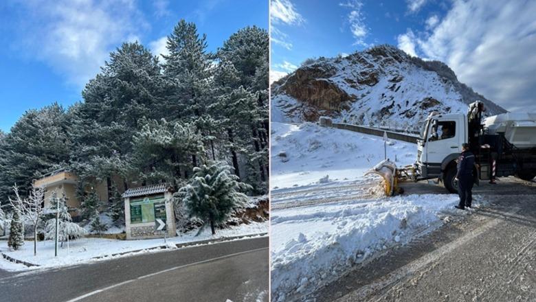 Reshje të dendura dëbore në fshatin Shëngjergj, aksi rrugor i hapur! Thirrje shoferëve për kujdes të shtuar