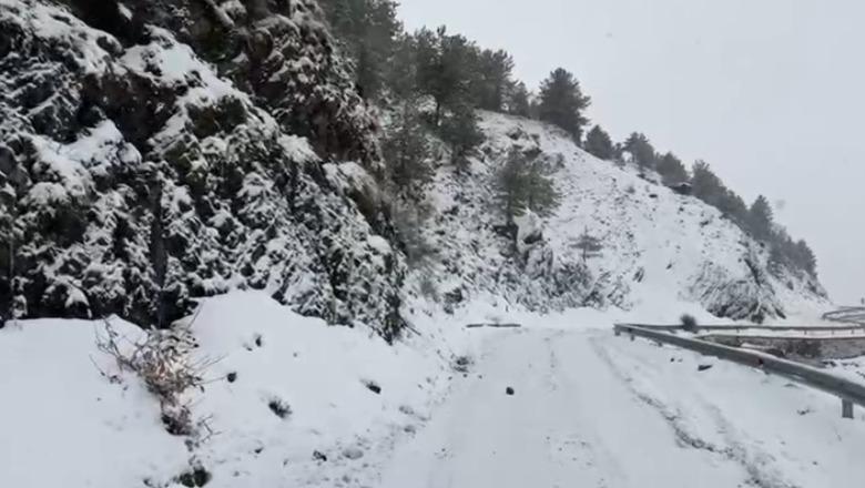 Zbresin temperaturat, ngrica në rrugë! Të gjithë akset nacionale të kalueshme! Verifikohen dëmet e përmbytjeve