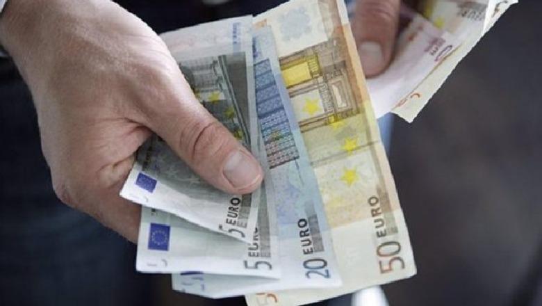 Mashtruan kambistin shkodran/ 5 personat pjesë e grupit të Florian Gjergjit, i shumëkërkuari për të njëjtën vepër penale