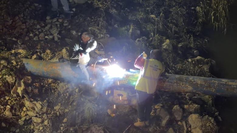 U dëmtua nga prurjet e Drinit, riparohet linja e ujësjellësit në Lezhë! Pas 10 orësh punë në kushte të vështira, u bë i mundur rikuperimi i dëmit