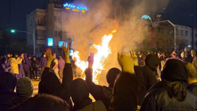 SHBA-të vendosin sanksione ndaj pesë zyrtarëve iranianë, i quan ‘arkitektët’ e shtypjes së protestuesve