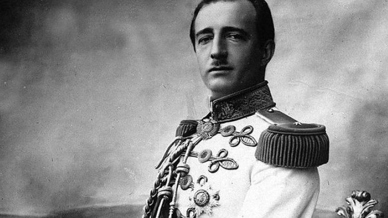 Pas vizitave që iu bënë Mbretit Zog nga mjekët austriakë, i tha Mbretit për pasaportën e Anshtajnit! Misteri i ardhjes në Shqipëri të shkencëtarit të famshëm 