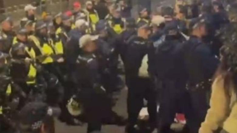 Protesta të dhunshme para ambasadës iraniane në Londër! Lëndohen 4 efektivë, disa të arrestuar