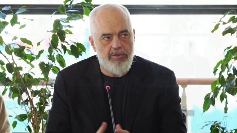 LIVE TV- Përmbytjet, Rama me kryebashkiakët në Golem: Mbetjet hidhen kudo, papërgjegjshmëria jonë