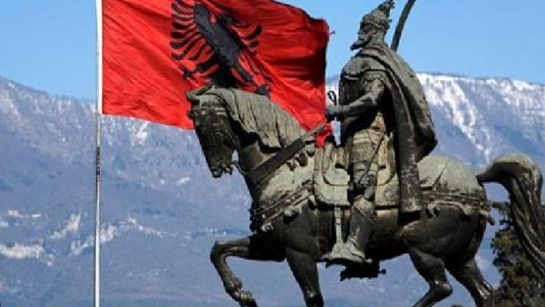 Spartak Ngjela: Shqiptaria është autoktone në trojet e saj, shqipja është gjuha e parë e Evropës